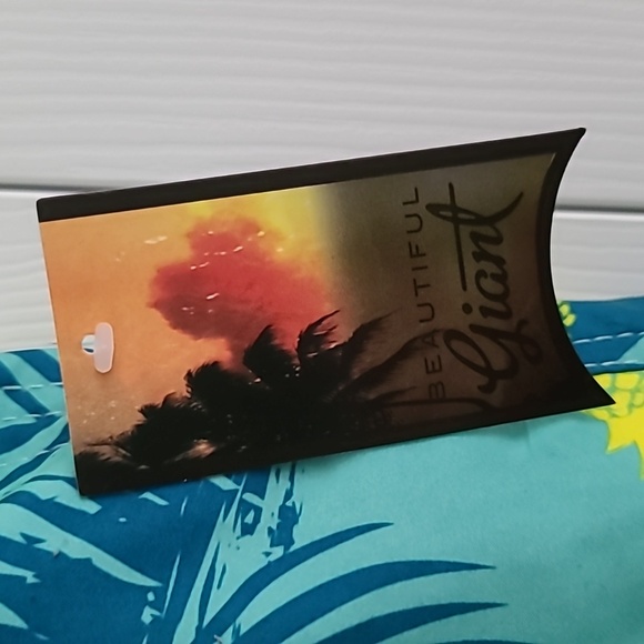 Men's Beautiful Giant pineapple print fast dry swim trunks in size XL, NWT - Picture 3 of 11